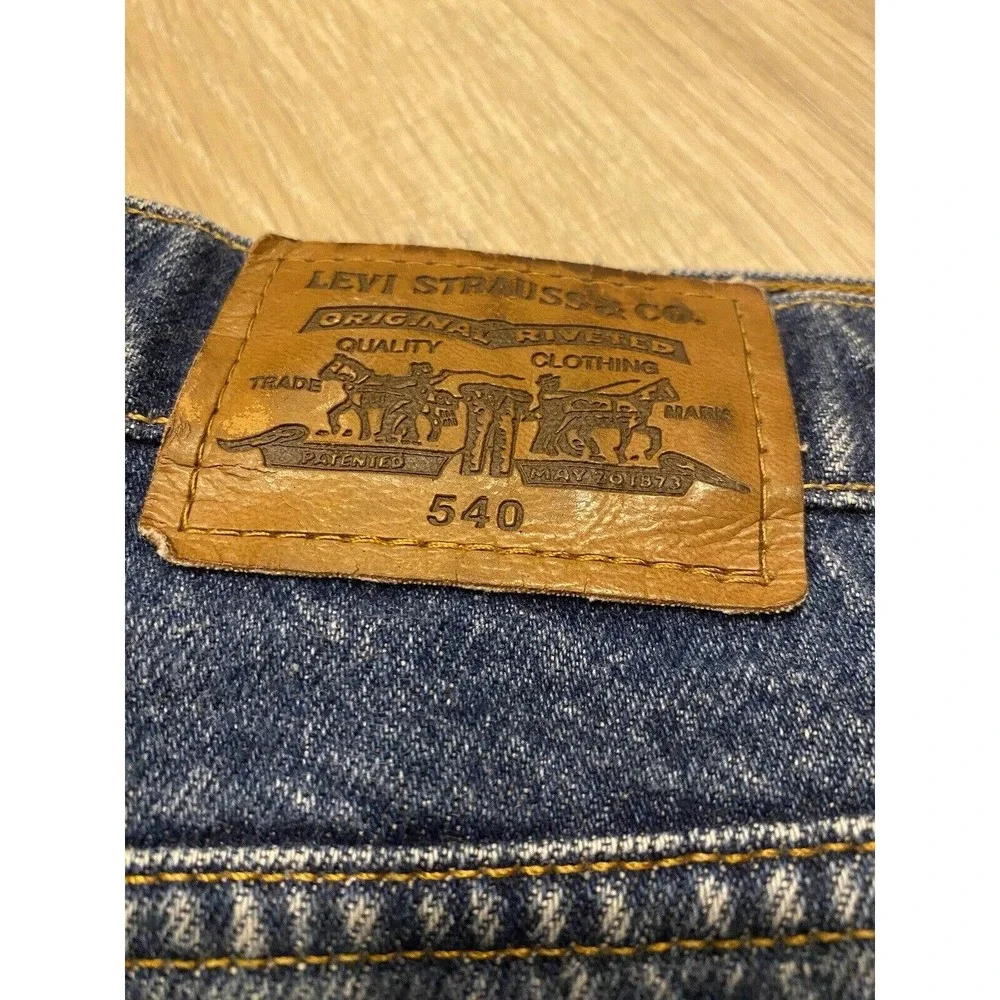Levi's 540 Signature Relaxed Fit Jeans Mens True 34x29 Vintage Denim Gold Tab